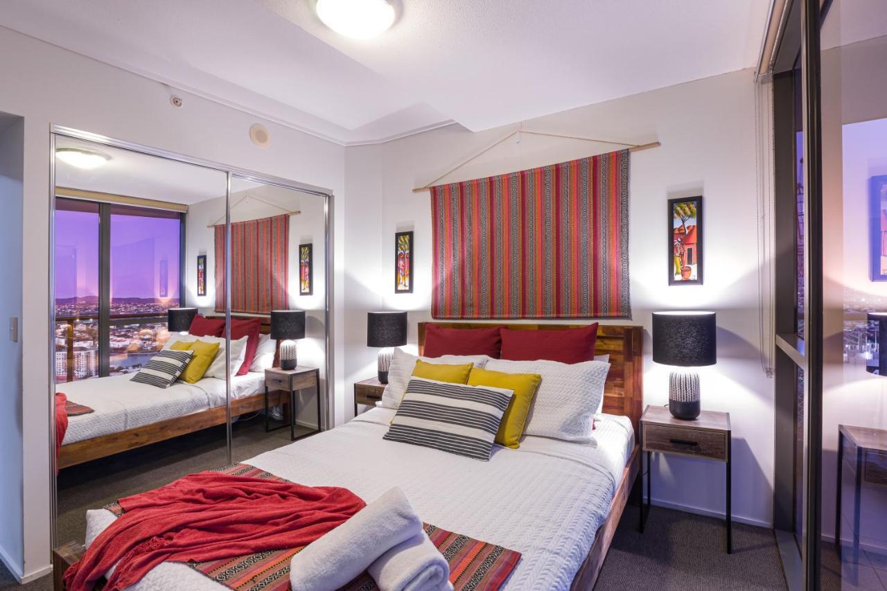 African Escape On Level 38 - Balcony With Views Brisbane Esterno foto